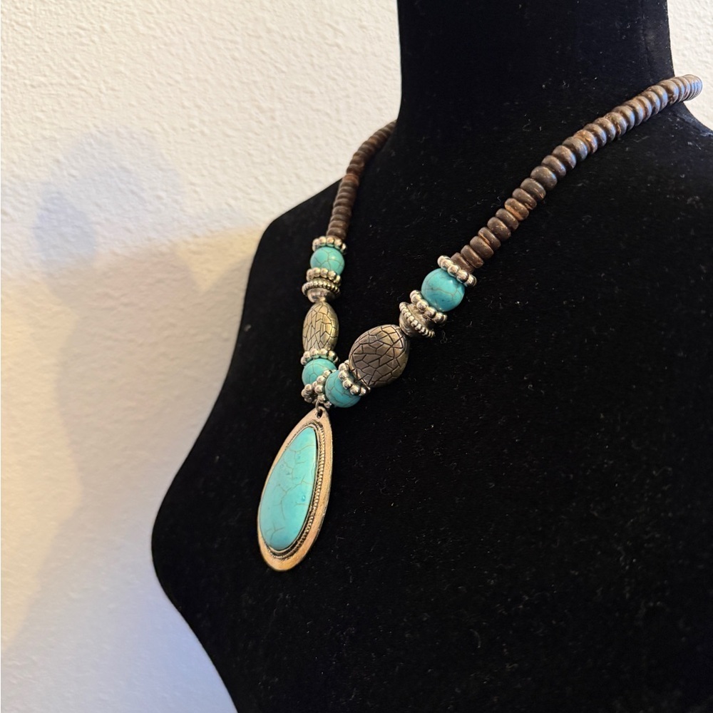 Boho Turquoise Teardrop Pendant Necklace Southwestern Style - Picture 5 of 5